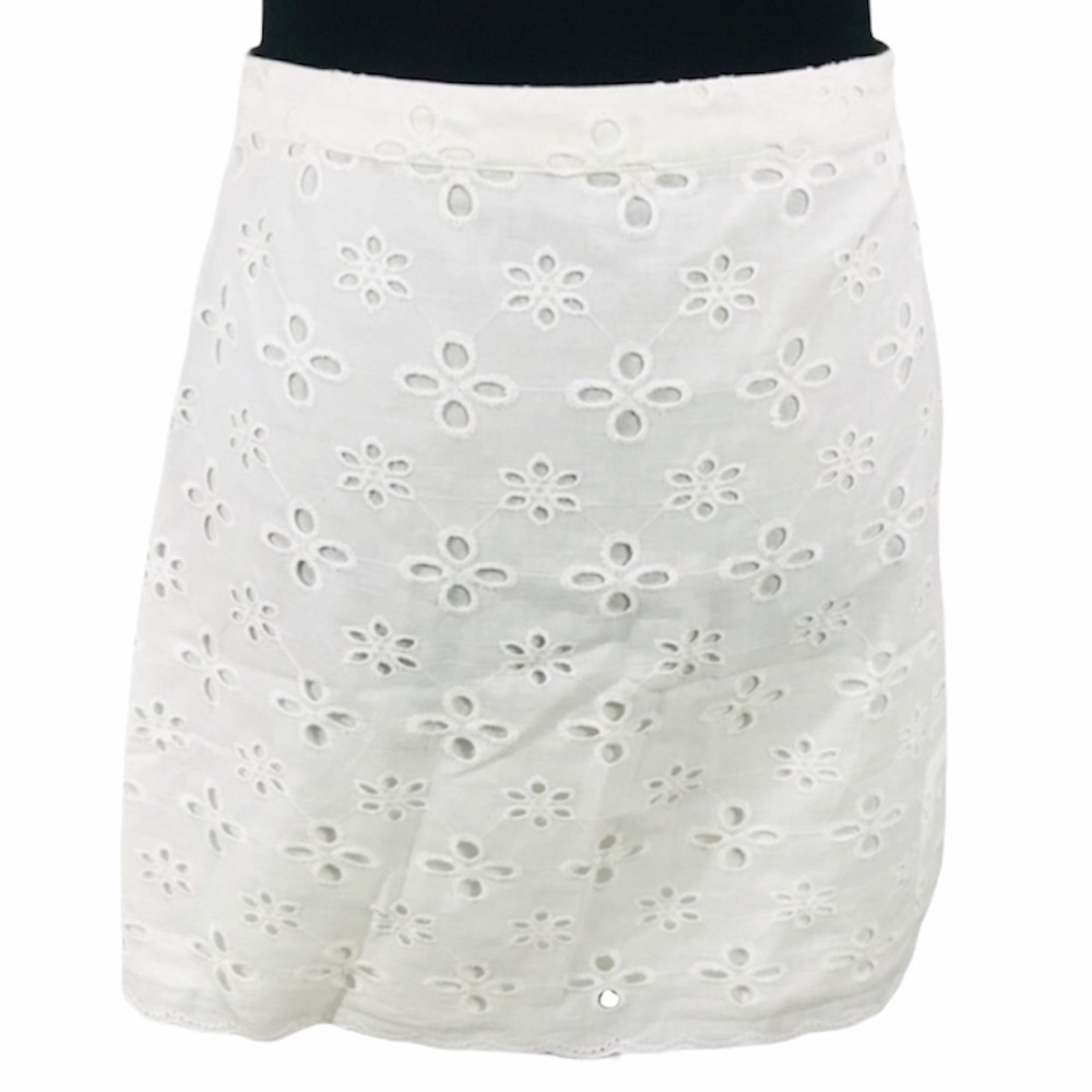 Loft Ann Taylor Flower Skirt, White, Size 2 Petite